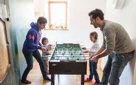 Spass am Kickertisch - Foto: Helmuth Rier